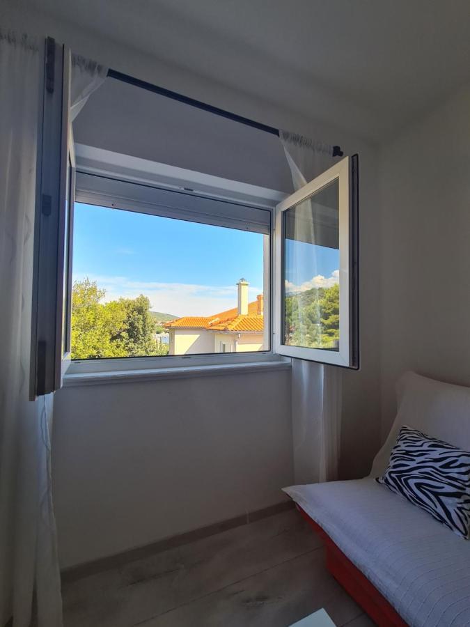 Apartman Karmen Barbat na Rabu ภายนอก รูปภาพ