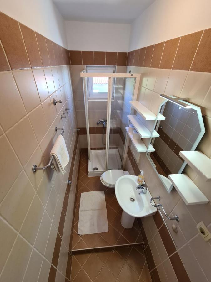 Apartman Karmen Barbat na Rabu ภายนอก รูปภาพ